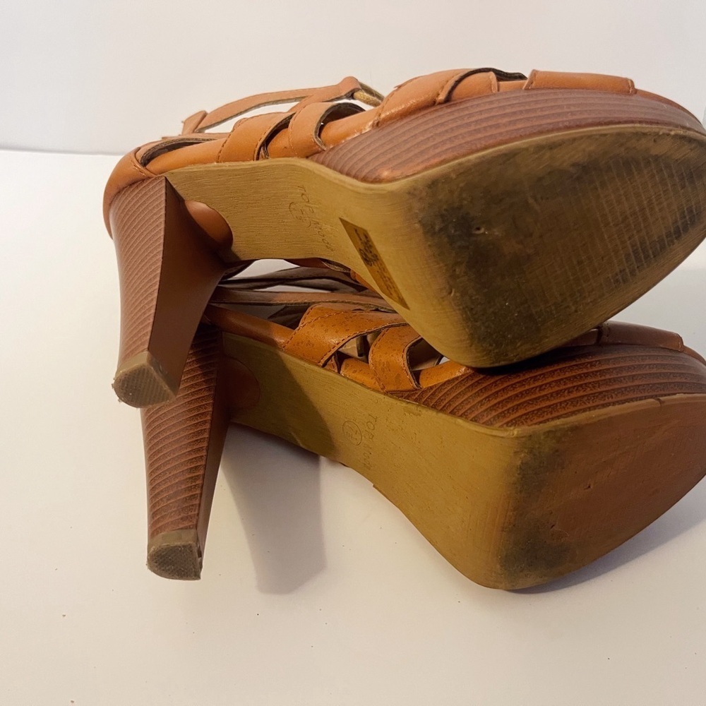 TOP Moda Tan Strappy Heels - Picture 6 of 14